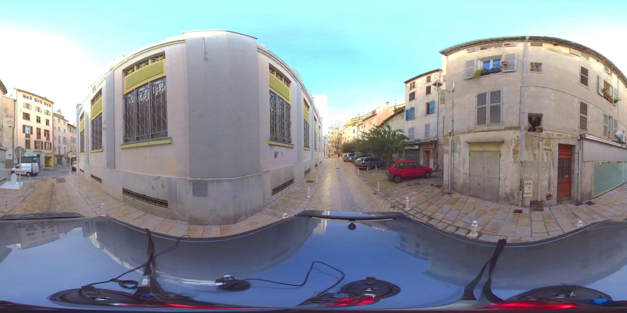 Street view near Le Chat Noir, Toulon — © simmergis (CC BY-SA · Mapillary)