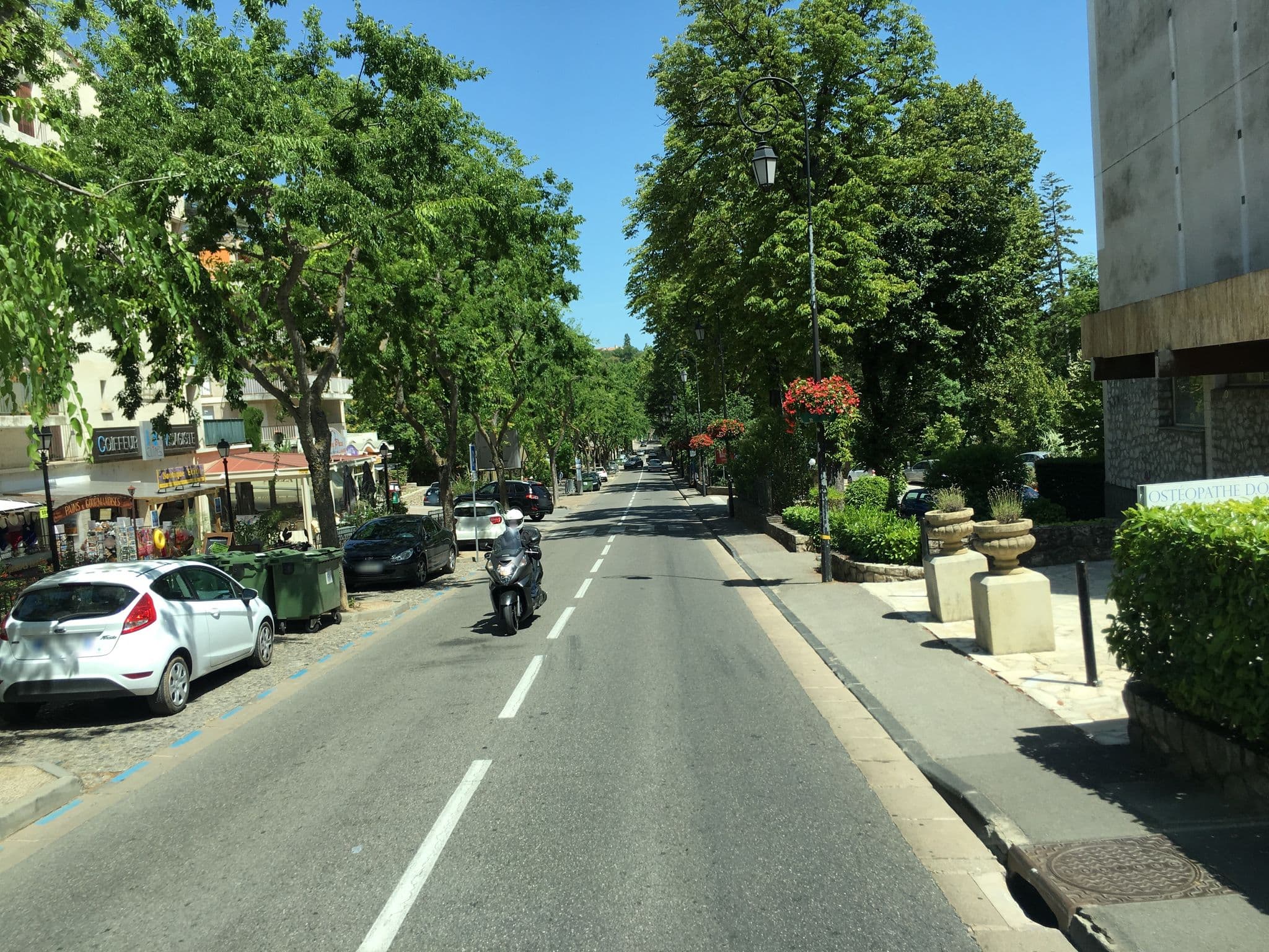 Street view near Greoux-Locations, Gréoux-les-Bains — © yaron (CC BY-SA · Mapillary)