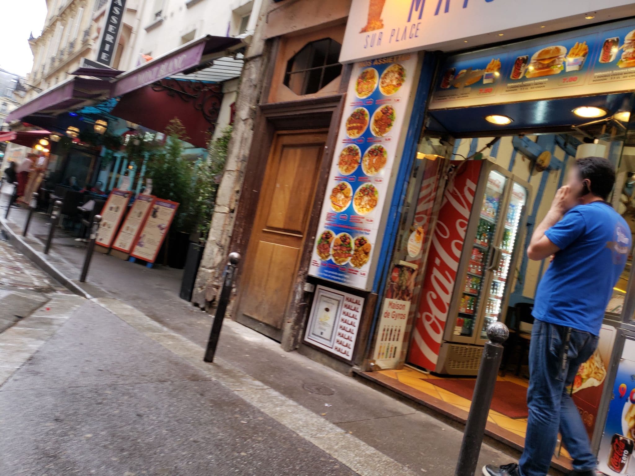 Street view near Hôtel Mont Blanc, Paris — © mapfool (CC BY-SA · Mapillary)