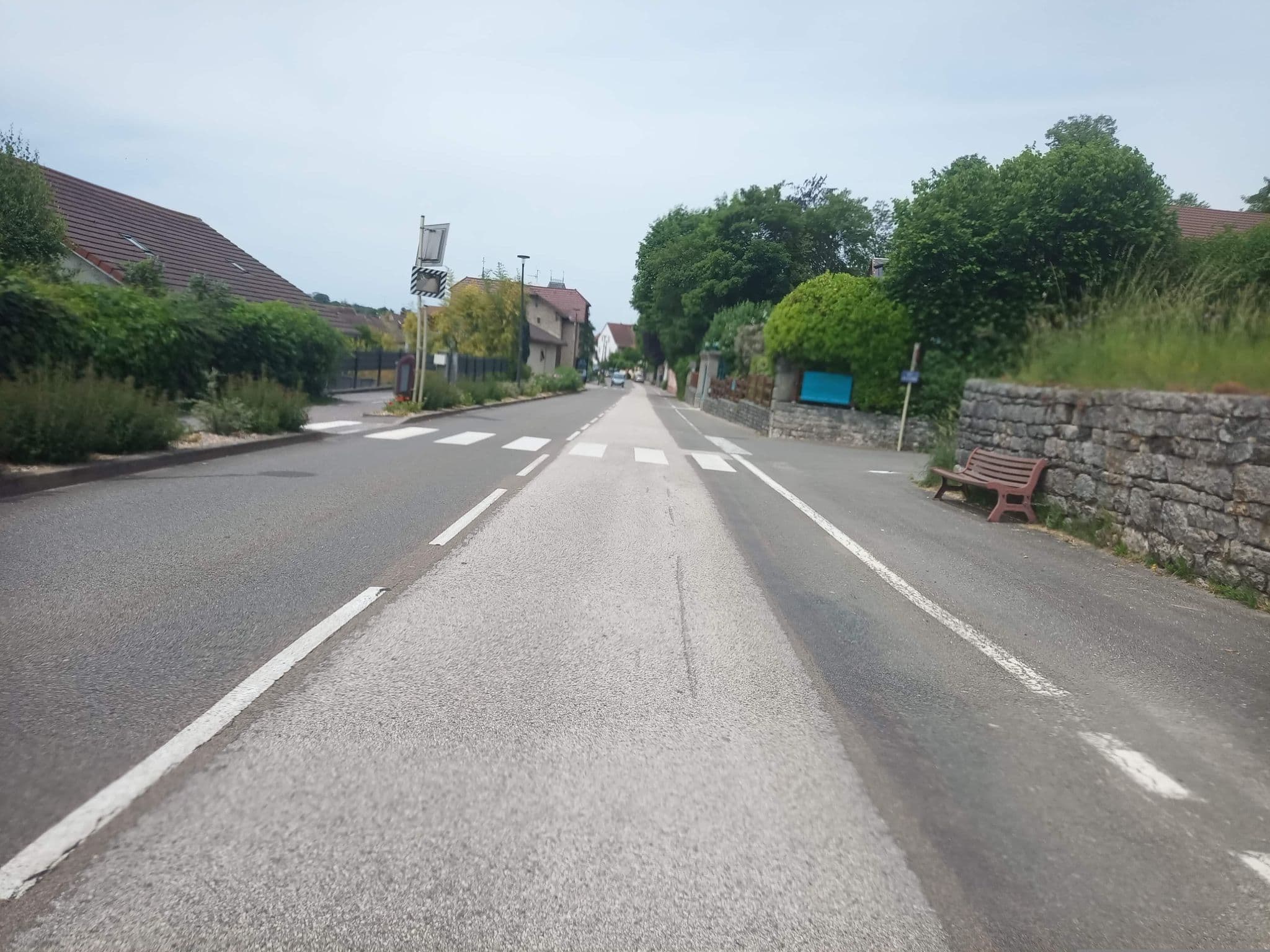 Street view near Gites dans le Jura, Clairvaux-les-Lacs — © connermacleod69 (CC BY-SA · Mapillary)