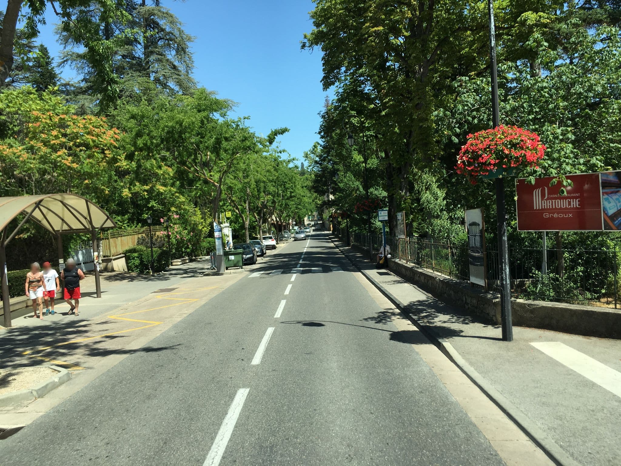 Street view near Côté Provence, Gréoux-les-Bains — © yaron (CC BY-SA · Mapillary)