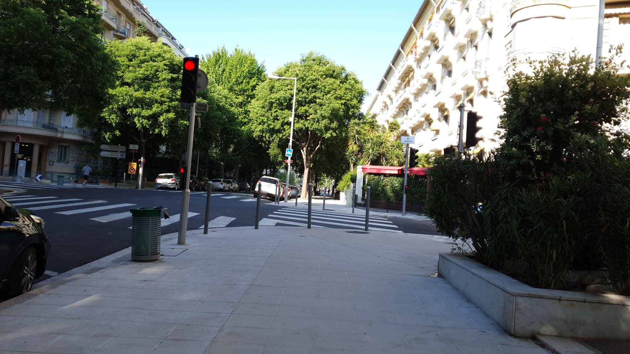 Street view near Apartment proche mer, Rue de France — © flox (CC BY-SA · Mapillary)