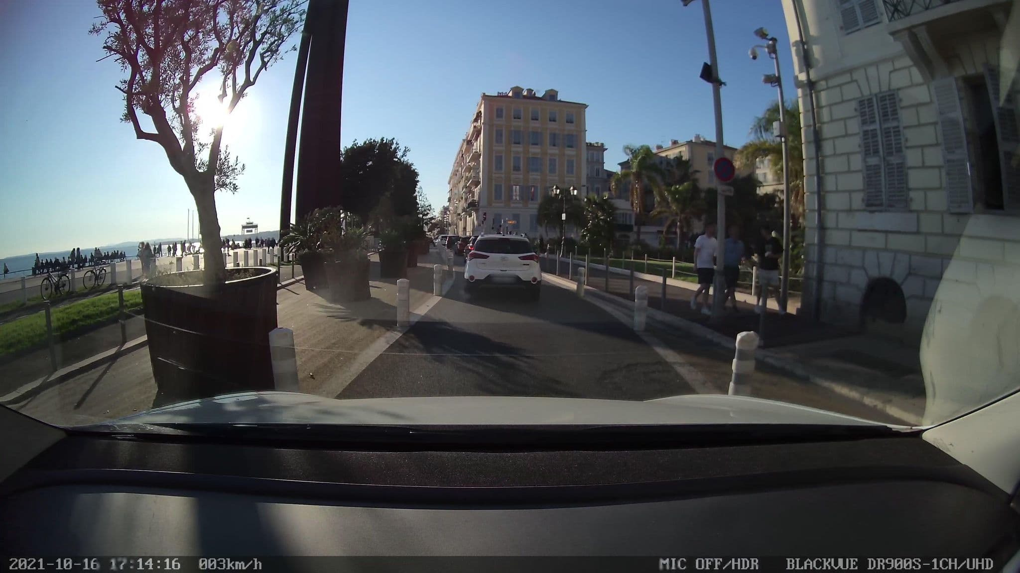 Street view near Appartement le Saint François de Paule, Vieille Ville — © till (CC BY-SA · Mapillary)