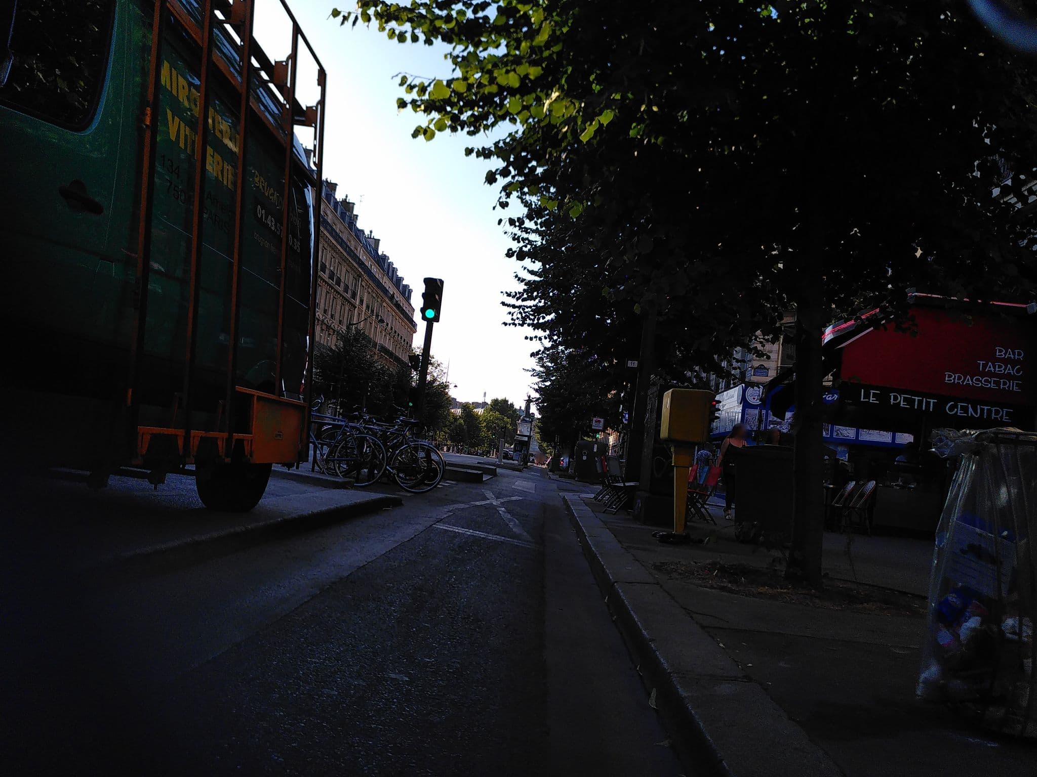 Street view near Le Général, Folie Méricourt — © tr4sk (CC BY-SA · Mapillary)