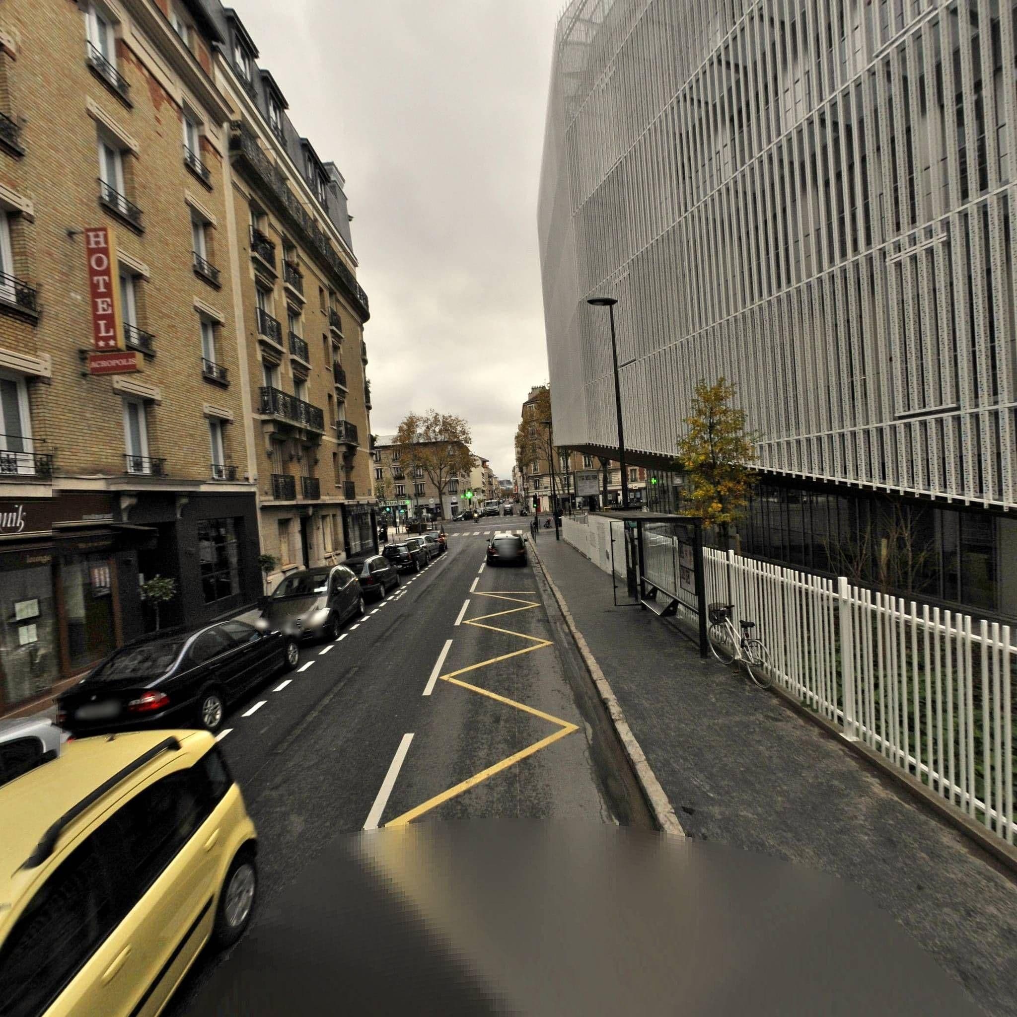 Street view near Acropolis, Boulogne-Billancourt — © mappy_sa (CC BY-SA · Mapillary)