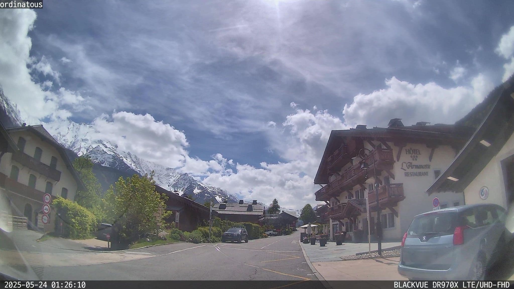 Street view near Hôtel Armancette, Les Contamines-Montjoie — © ordinatous (CC BY-SA · Mapillary)