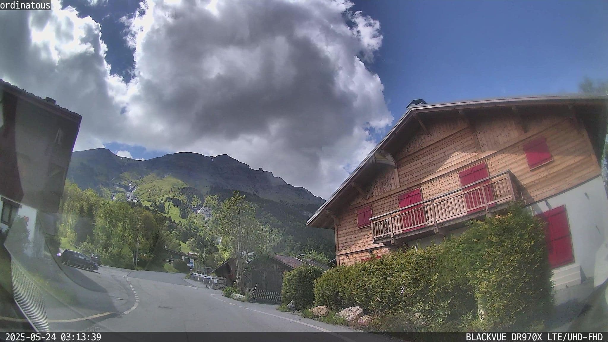 Street view near Chalet Les Sapins, Les Contamines-Montjoie — © ordinatous (CC BY-SA · Mapillary)