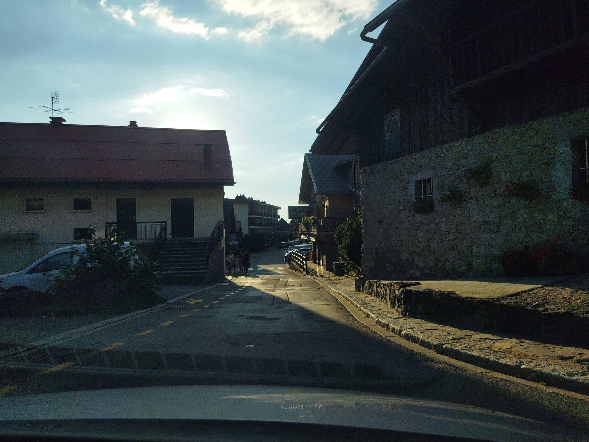 Street view near Les Airelles, Magland — © QLFM (CC BY-SA · Mapillary)