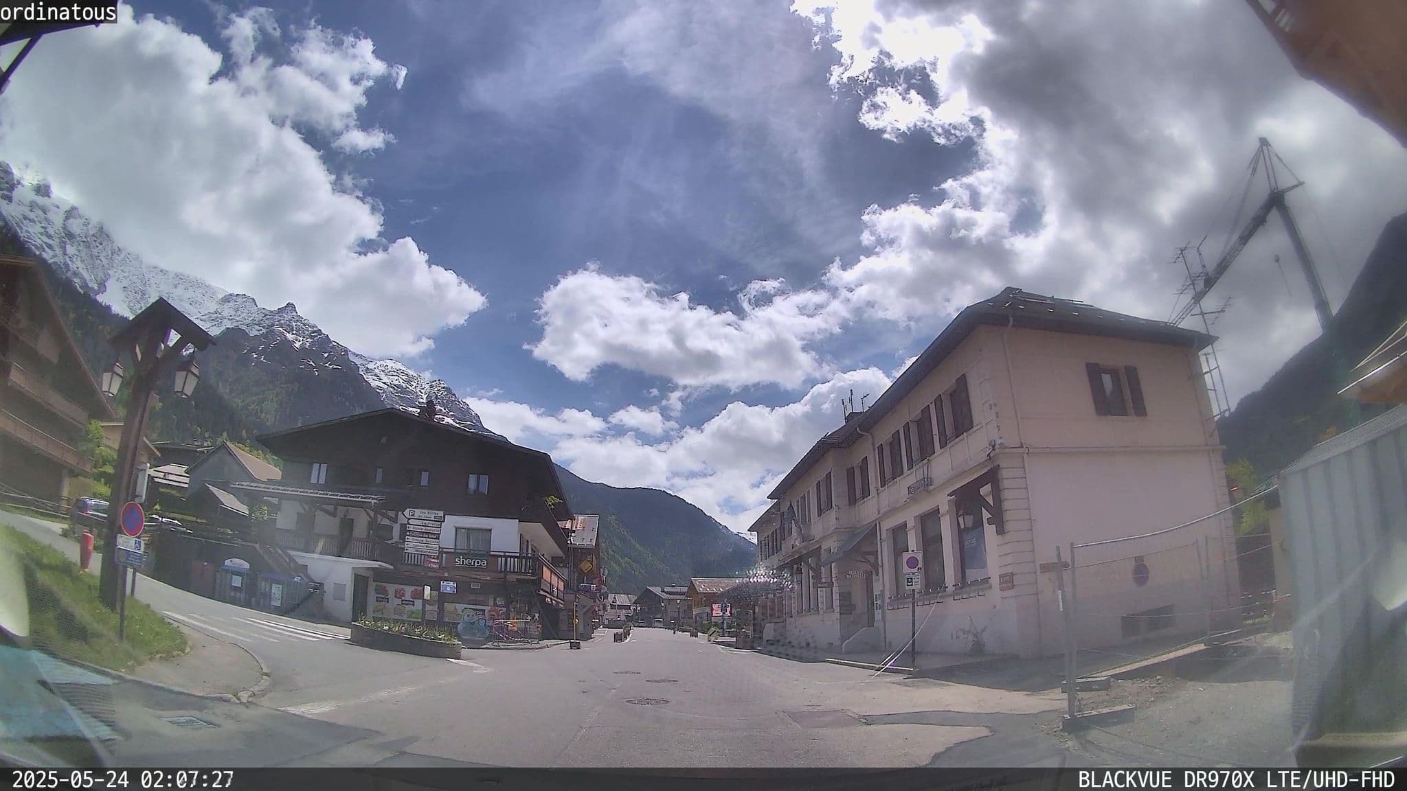 Street view near Alpine Lodge, Les Contamines-Montjoie — © ordinatous (CC BY-SA · Mapillary)