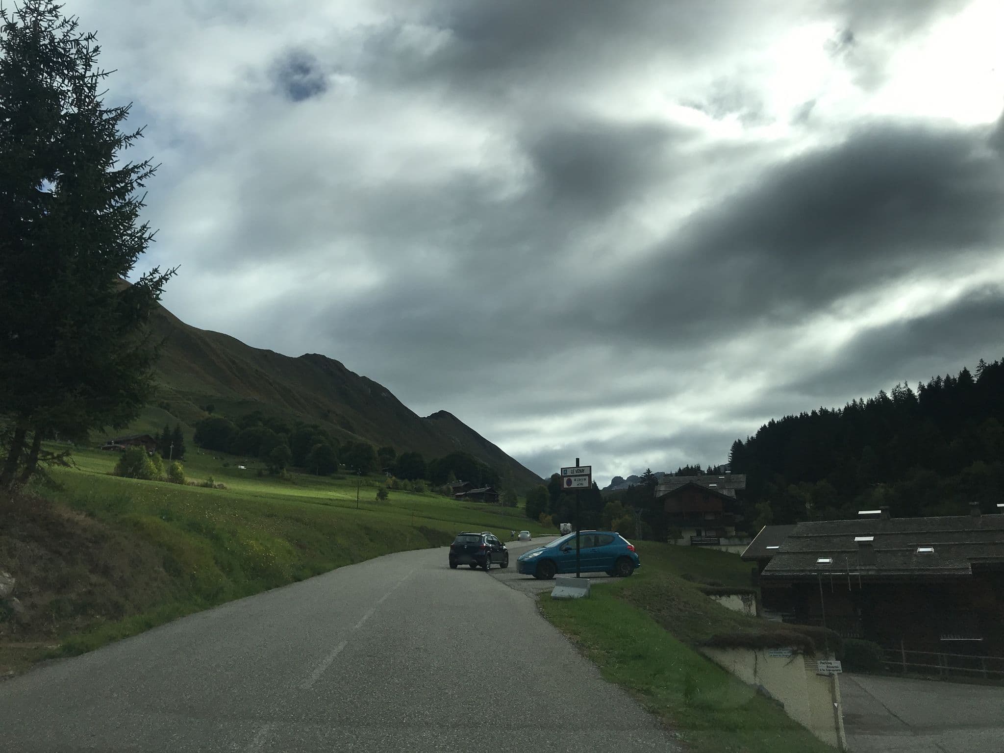 Street view near Appartement le Grand-Bornand, Le Grand-Bornand — © pgiraud (CC BY-SA · Mapillary)