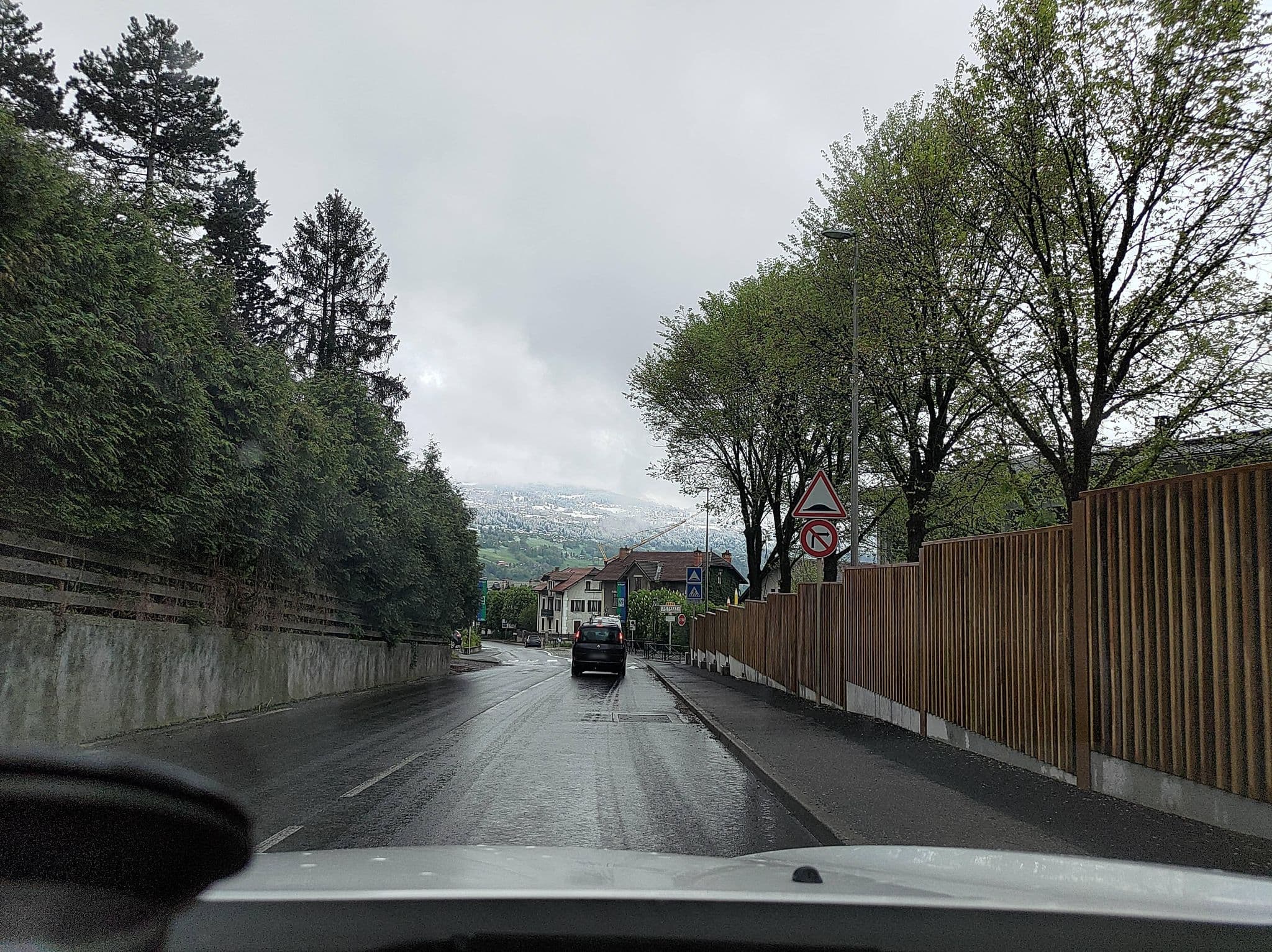 Street view near Les Fourges, Saint-Gervais-les-Bains — © MatthieuF4FNE (CC BY-SA · Mapillary)