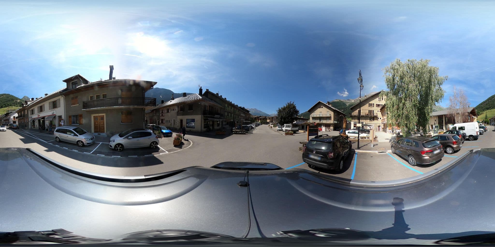 Street view near Refuge Entre Deux Eaux, Modane — © eric_s (CC BY-SA · Mapillary)