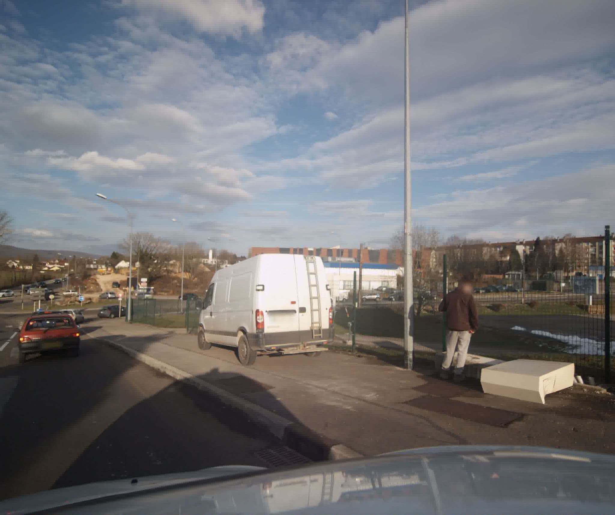 Street view near Hotel Vesontio, Besançon — © sogefi (CC BY-SA · Mapillary)