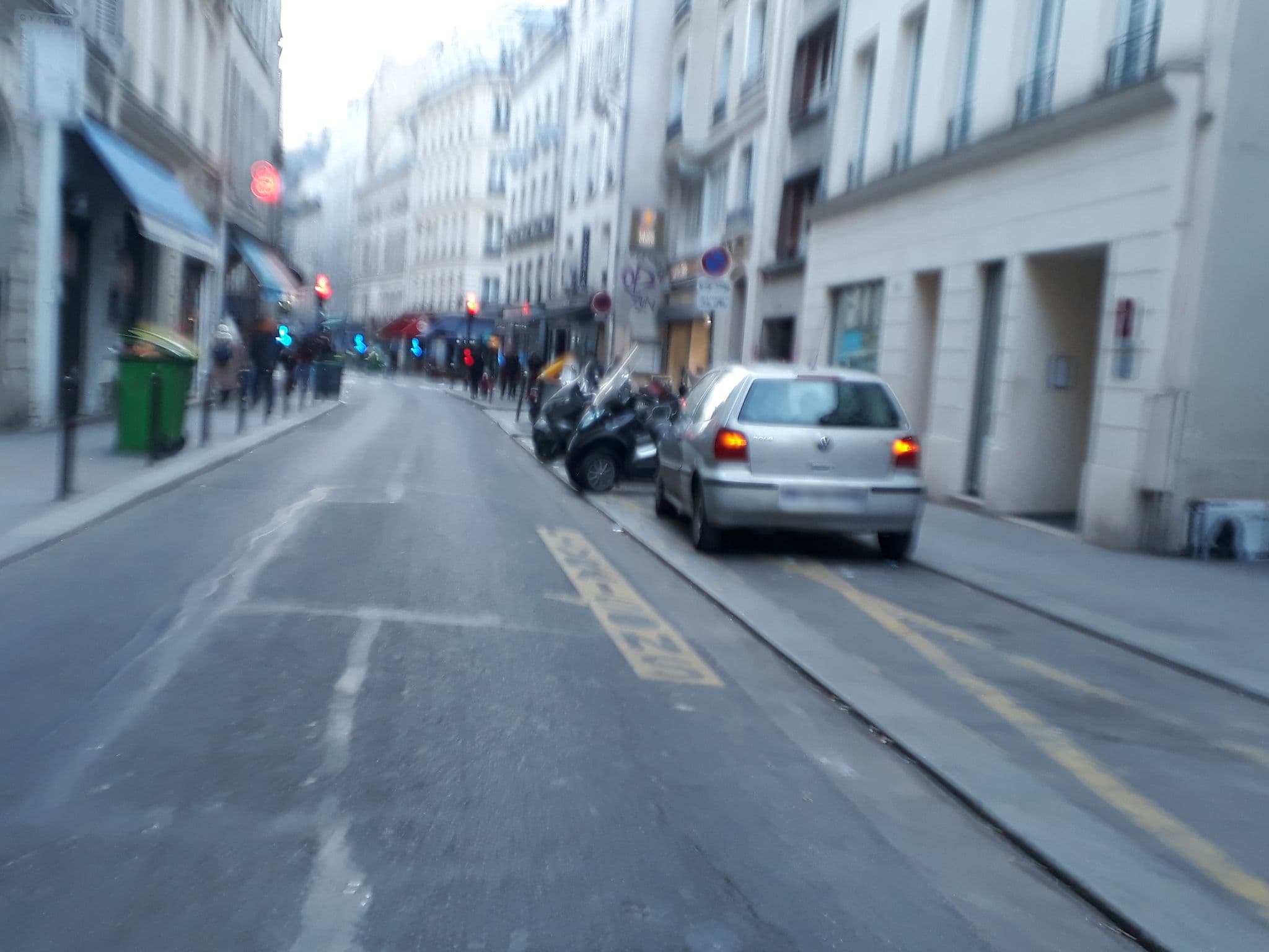 Street view near Serotel Suites, Porte Saint-Denis — © pierrent (CC BY-SA · Mapillary)