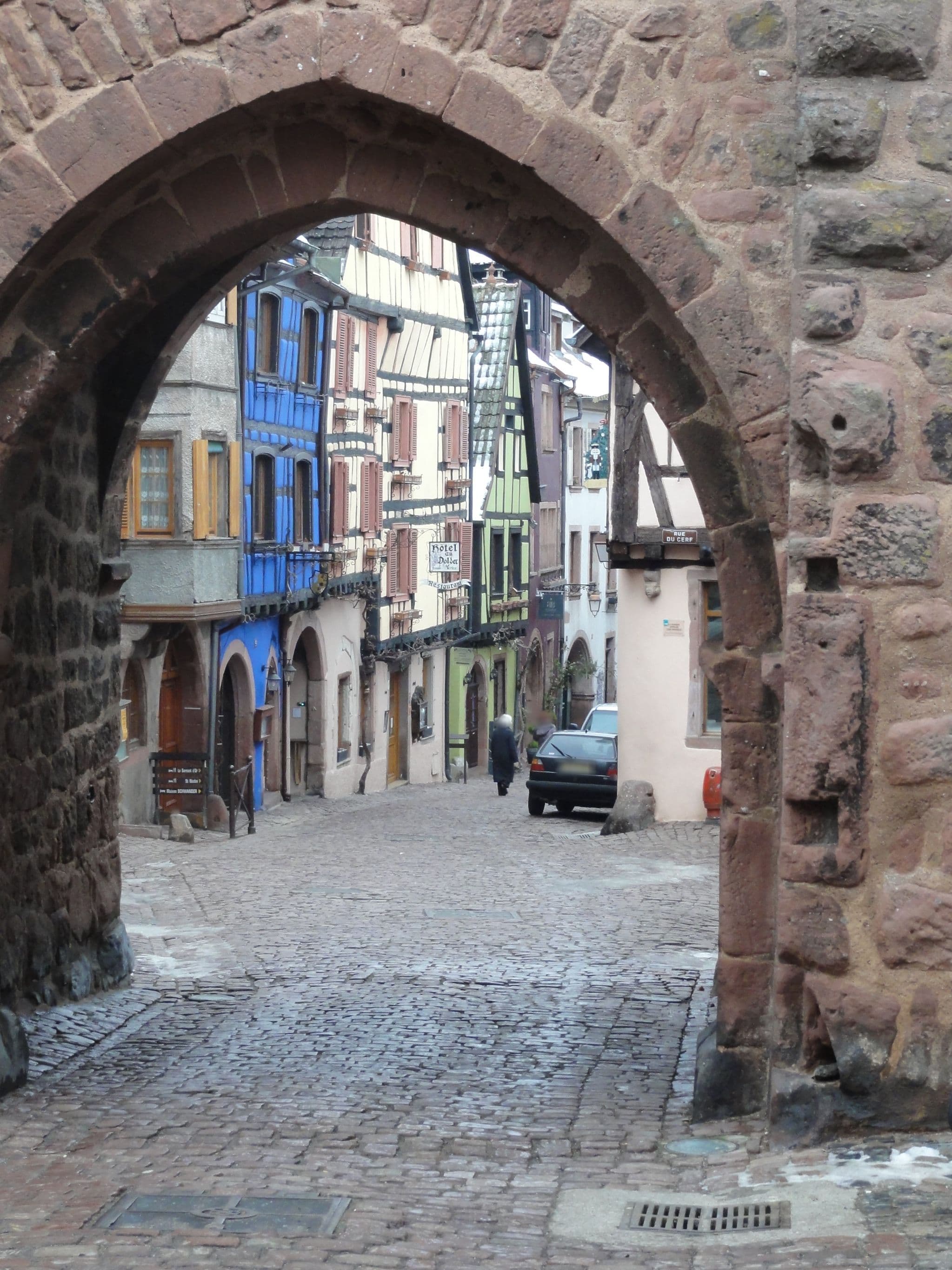 Street view near Hotel Sarment d'Or, Riquewihr — © mberardozzi (CC BY-SA · Mapillary)
