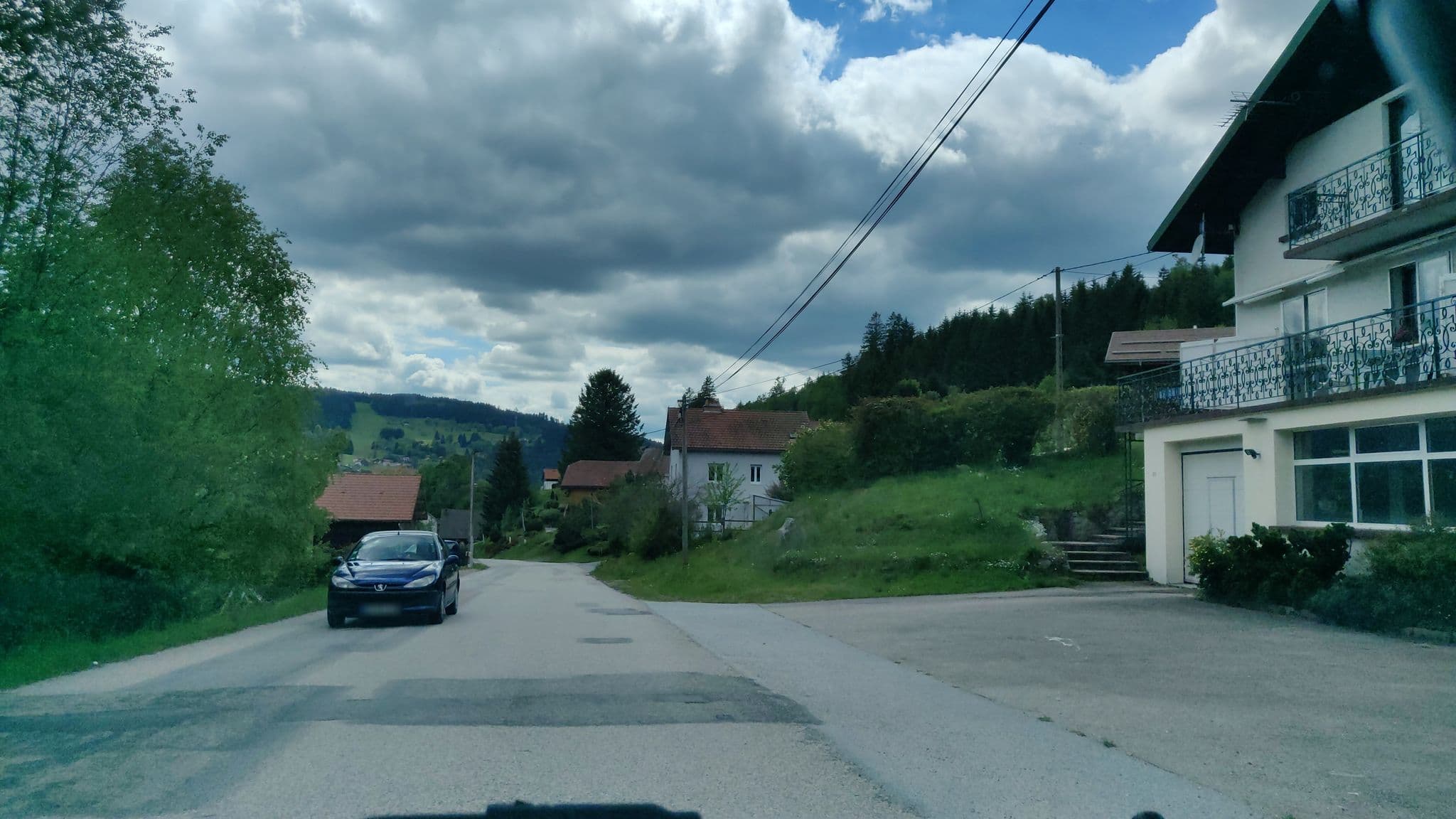 Street view near Le Chalet de l'Ours Canadien, Xonrupt-Longemer — © djeremy (CC BY-SA · Mapillary)