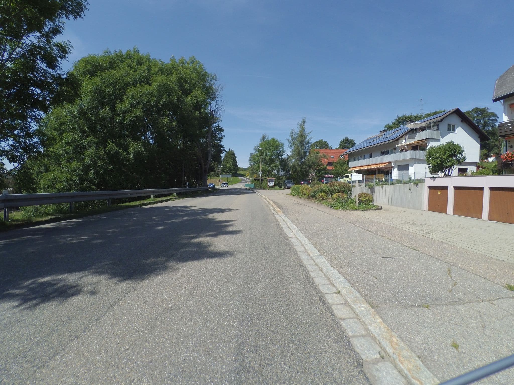 Street view near Fremdenheim Mahler, Lenzkirch — © peewee32 (CC BY-SA · Mapillary)