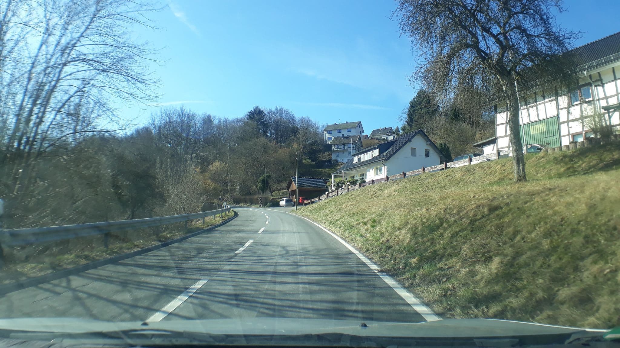 Street view near Ferienwohnung Nellessen, Simmerath — © tobiasreg (CC BY-SA · Mapillary)