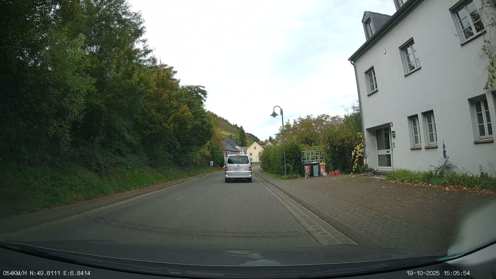 Street view near Moseltraum Alte Schmiede, Leiwen — © heetENkoel (CC BY-SA · Mapillary)