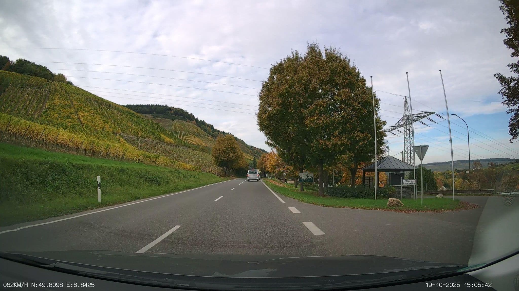 Street view near Hotel Sonnental, Leiwen — © heetENkoel (CC BY-SA · Mapillary)