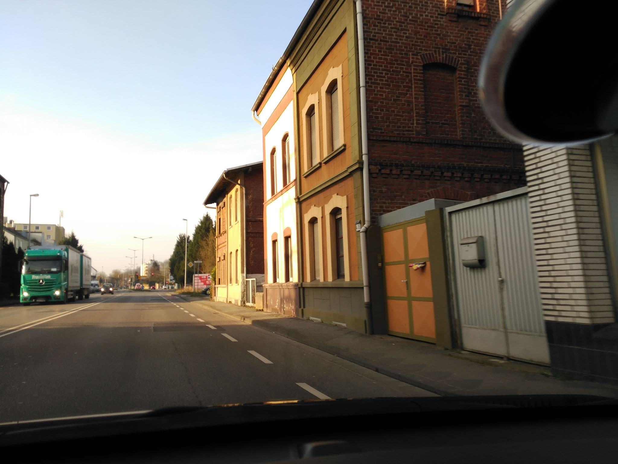 Street view near WG-Hostel, Mönchengladbach — © lintux (CC BY-SA · Mapillary)