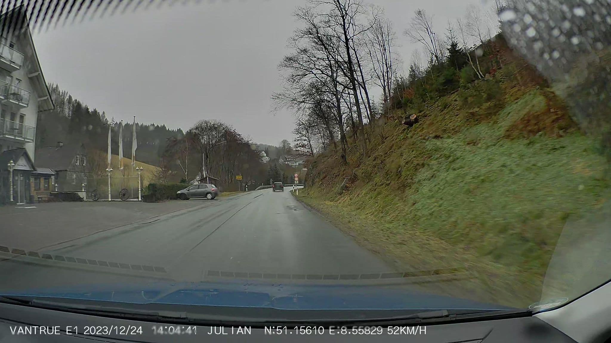 Street view near Hotel Haus am Stein, Winterberg — © nrailuj (CC BY-SA · Mapillary)