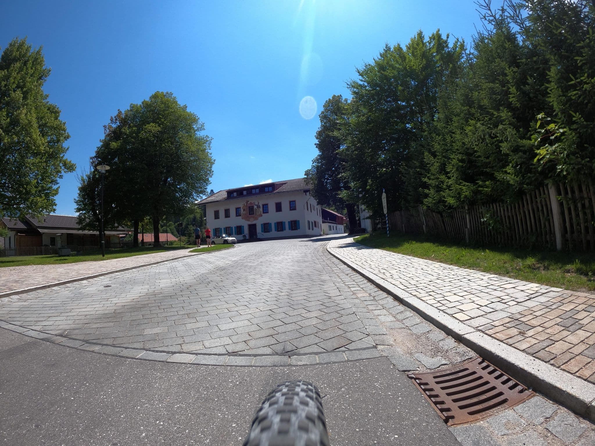 Street view near Gaestehaus Laerchenhang, Krün — © plexi32 (CC BY-SA · Mapillary)