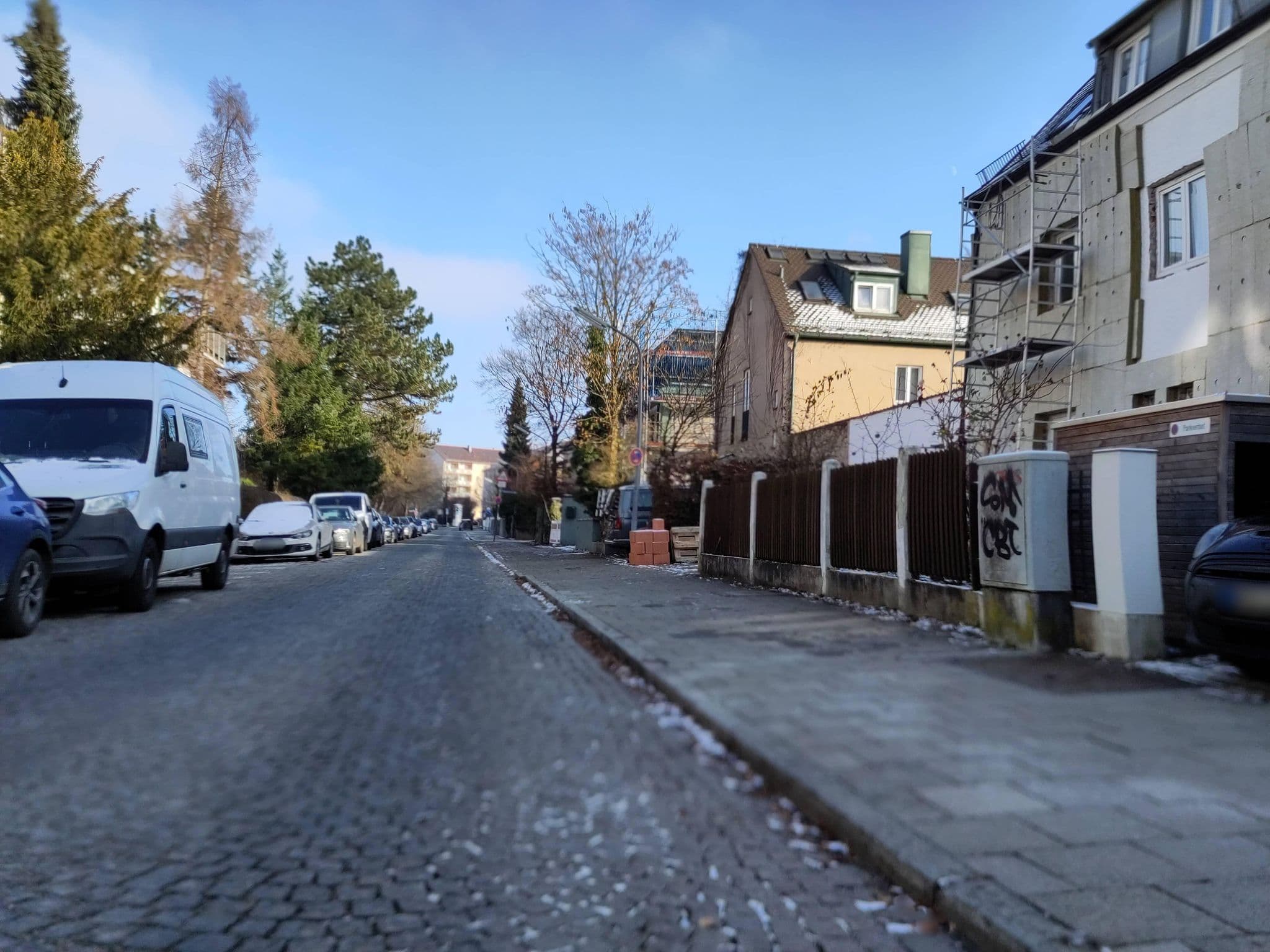 Street view near Hotel Kriemhild München, Pasing — © thmunichways (CC BY-SA · Mapillary)