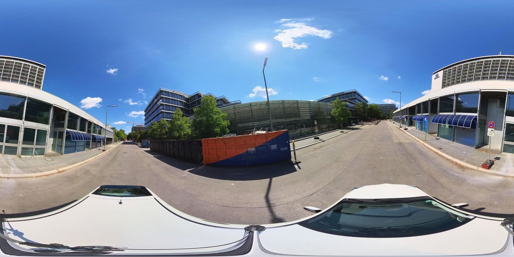 Street view near Hilton International GmbH, Bogenhausen — © osmplus_org (CC BY-SA · Mapillary)