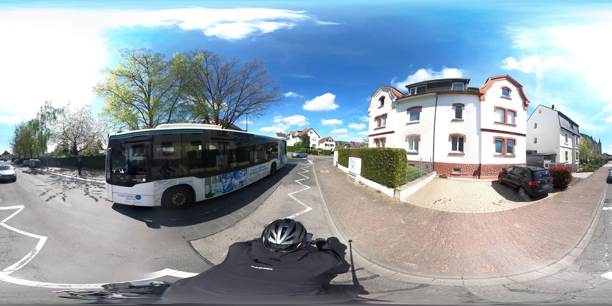 Street view near Apartment Bad Homburg, Bad Homburg vor der Höhe — © Planungsgesellschaft_RV-K (CC BY-SA · Mapillary)