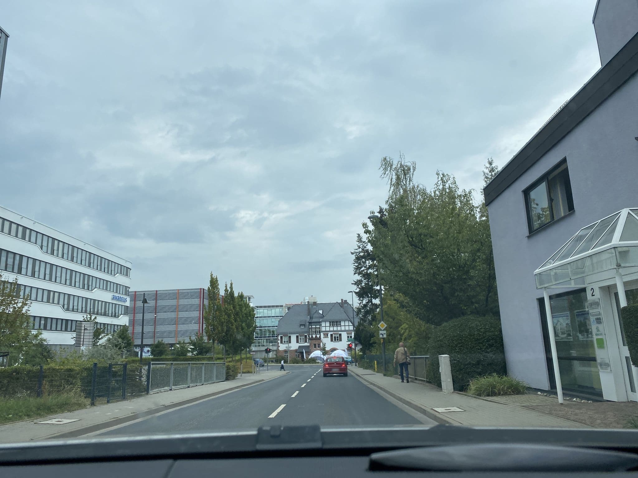 Street view near Abacon GmbH, Bad Homburg vor der Höhe — © candice2001 (CC BY-SA · Mapillary)