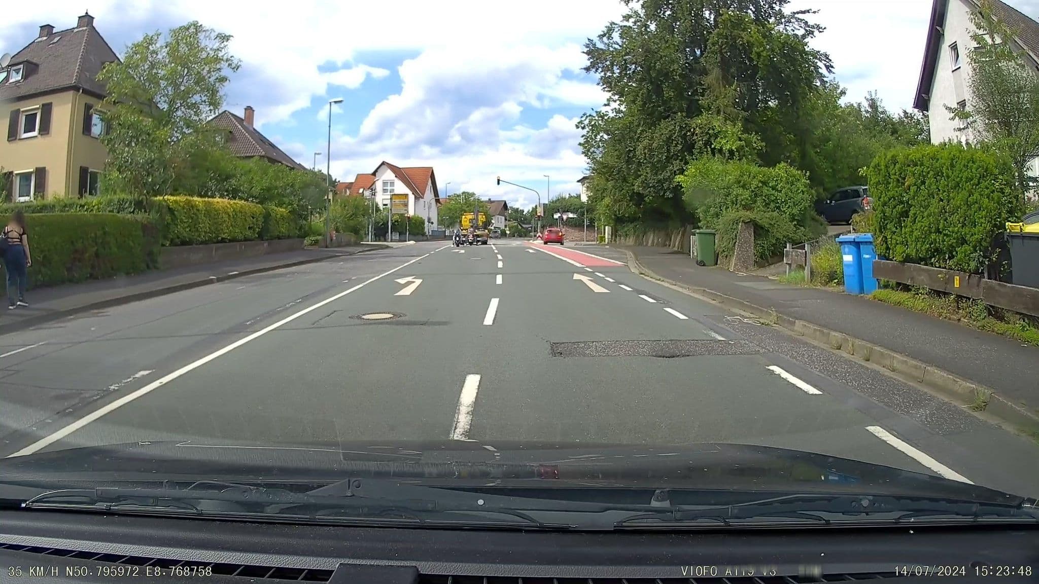 Street view near Haus Victoria, Marburg an der Lahn — © tim3003 (CC BY-SA · Mapillary)