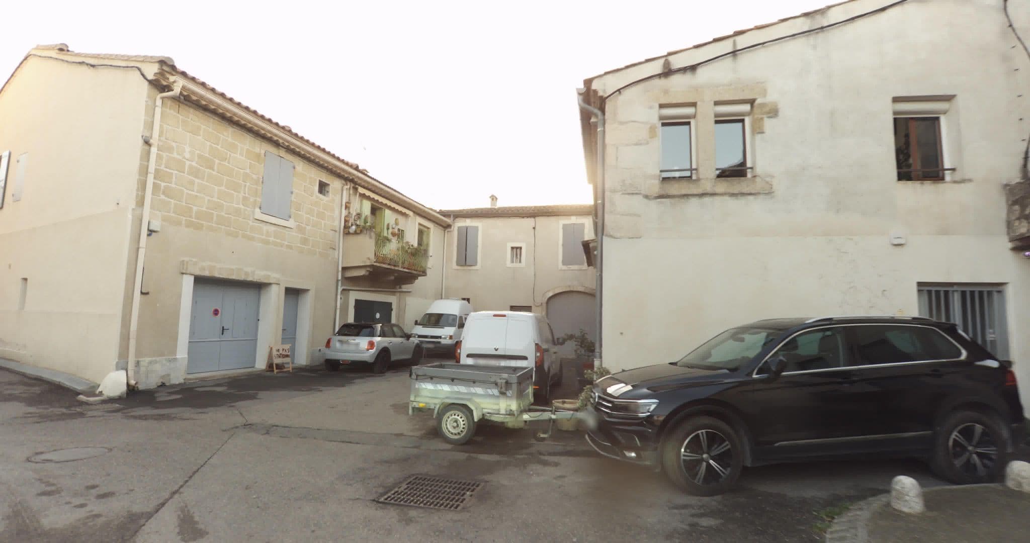 Street view near Le Saint-Louis, Aigues-Mortes — © sogefi (CC BY-SA · Mapillary)
