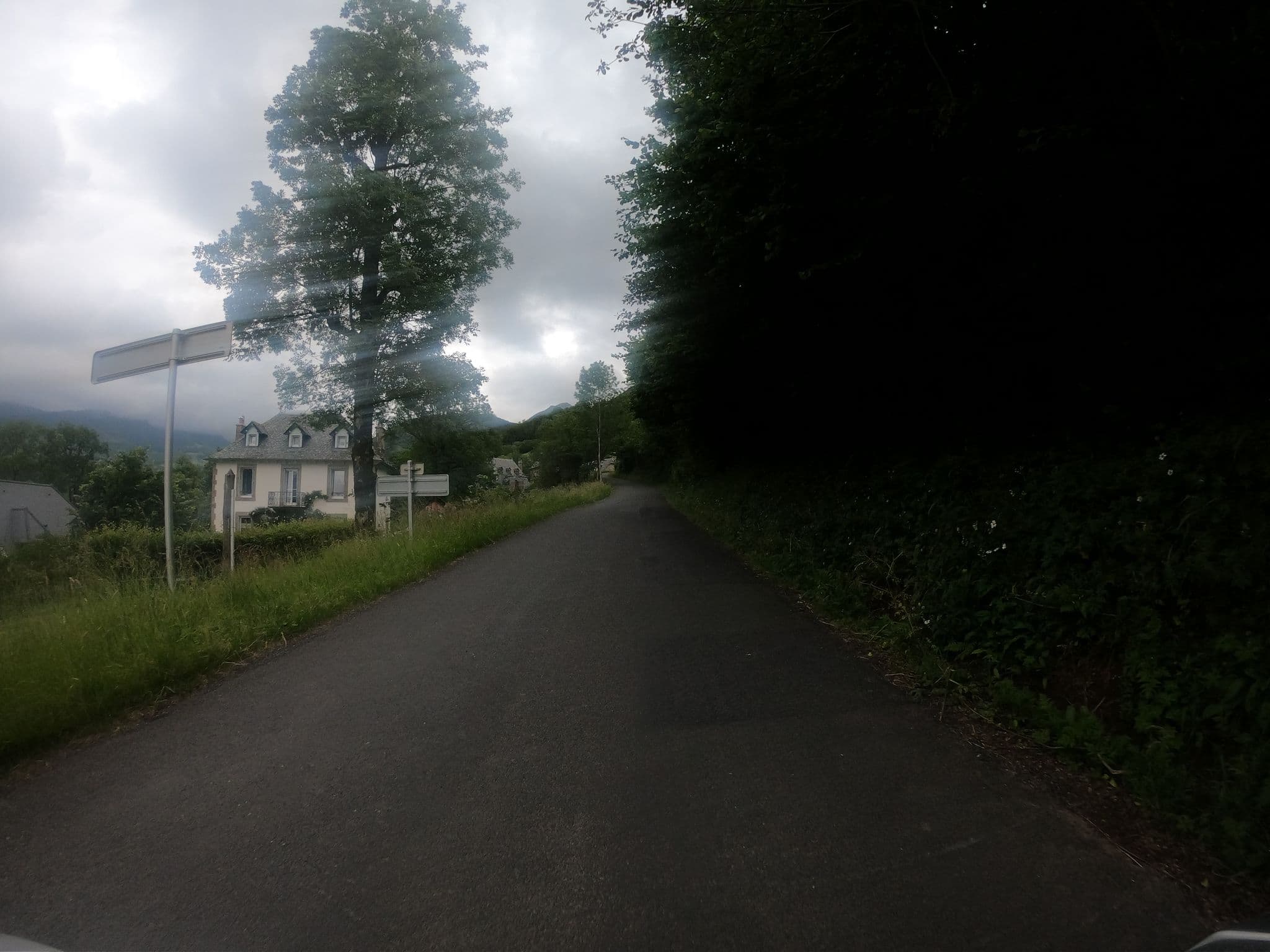 Street view near Vert Azur, Vic-sur-Cère — © joostjakob (CC BY-SA · Mapillary)