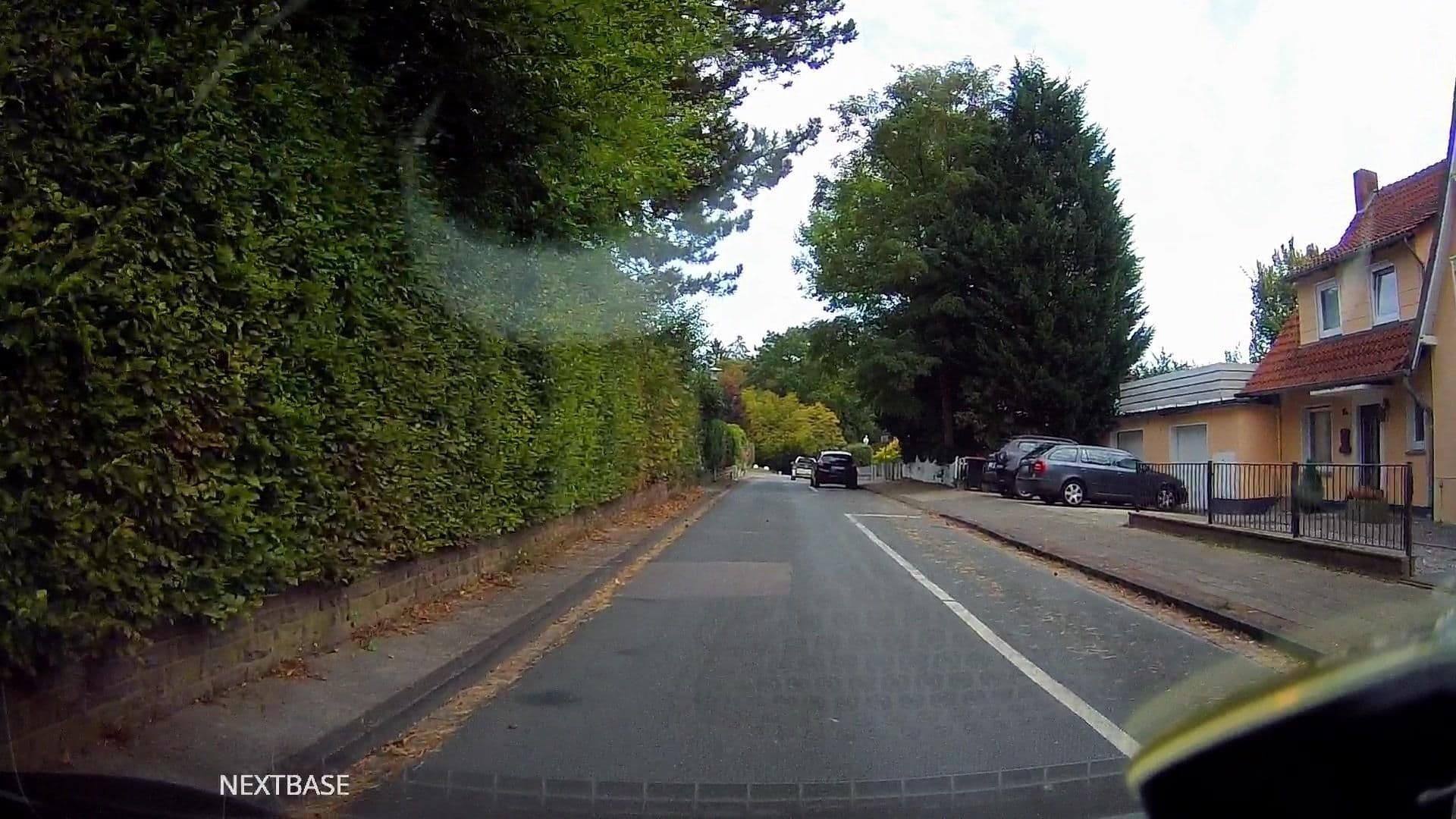 Street view near Fremdenheim Haus am Brunnen, Bad Pyrmont — © derlipper (CC BY-SA · Mapillary)