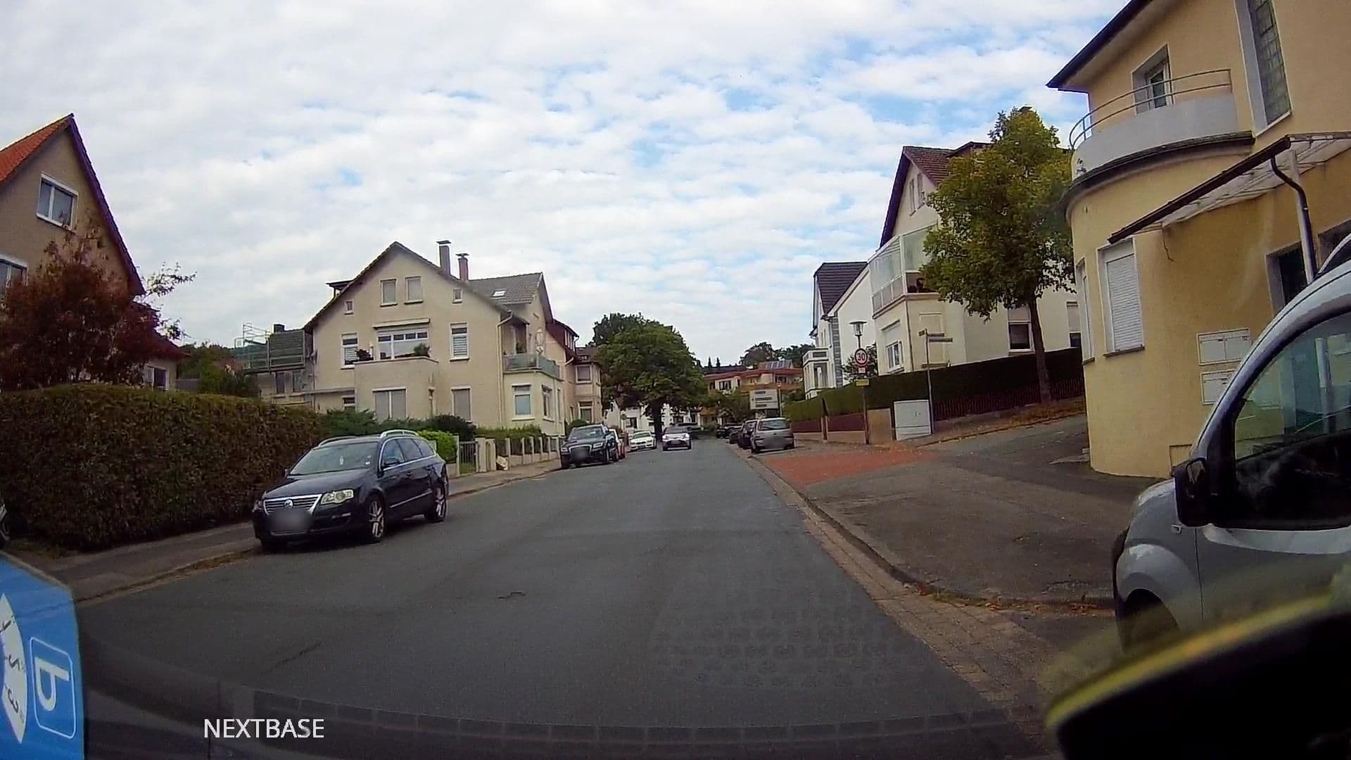 Street view near Haus Mahr, Bad Pyrmont — © derlipper (CC BY-SA · Mapillary)