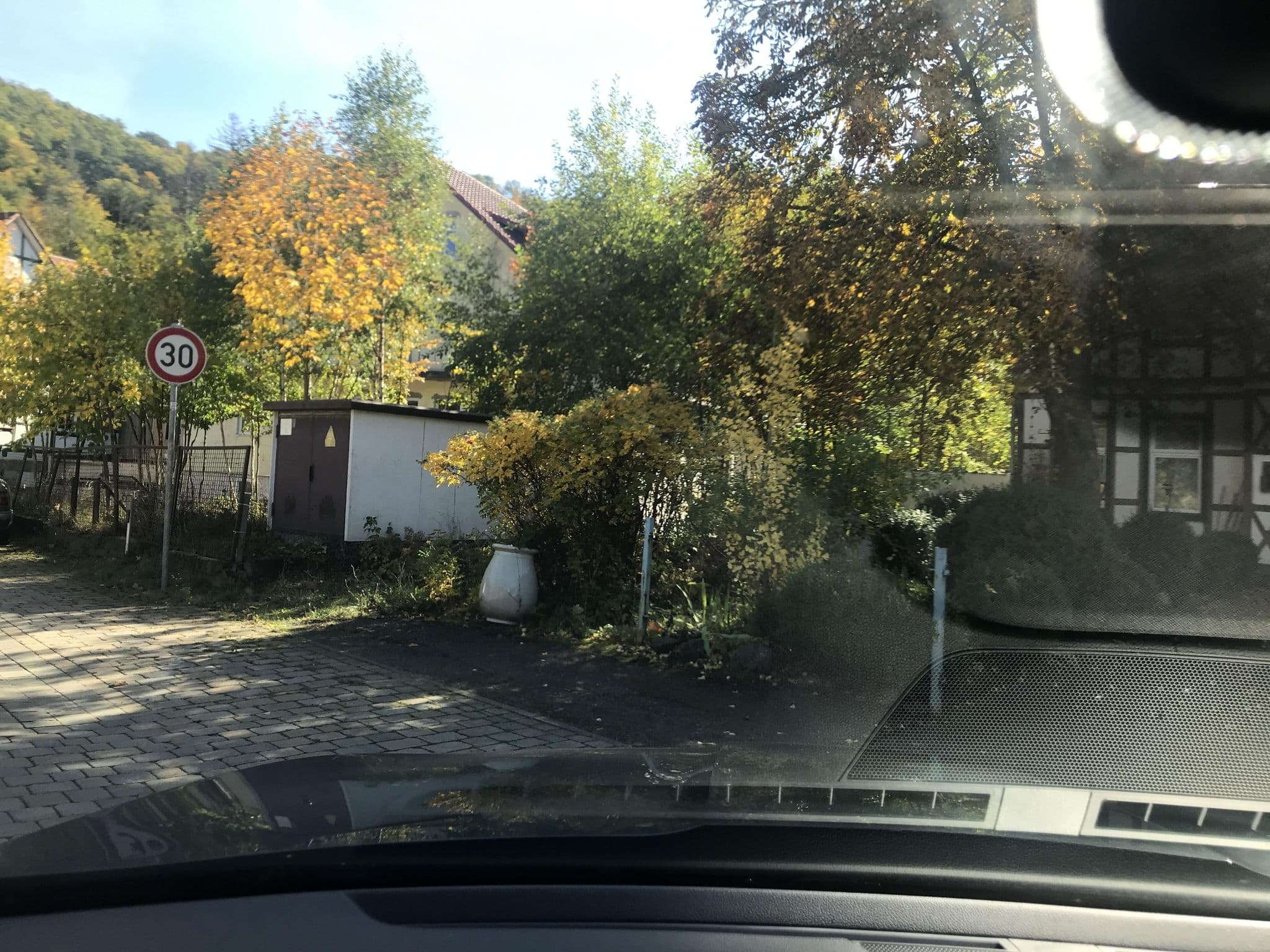 Street view near Pension Felseneck Inh. Christa Wedekind, Friedrichsbrunn — © surveyor99 (CC BY-SA · Mapillary)