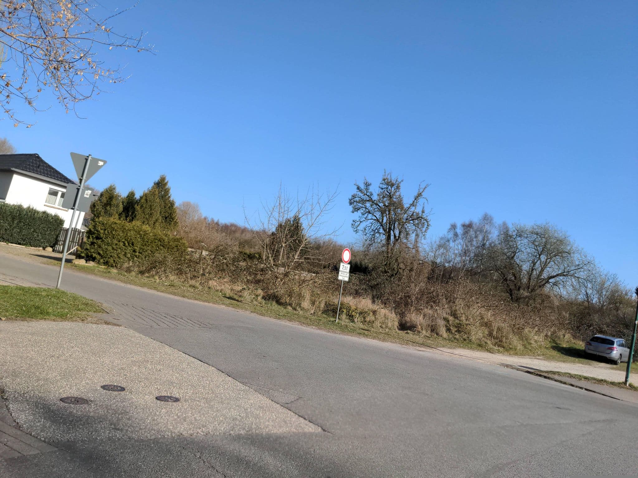 Street view near Radlerhotel Tarnewitzer Hof, Ostseebad Boltenhagen — © rasmustravemnd (CC BY-SA · Mapillary)