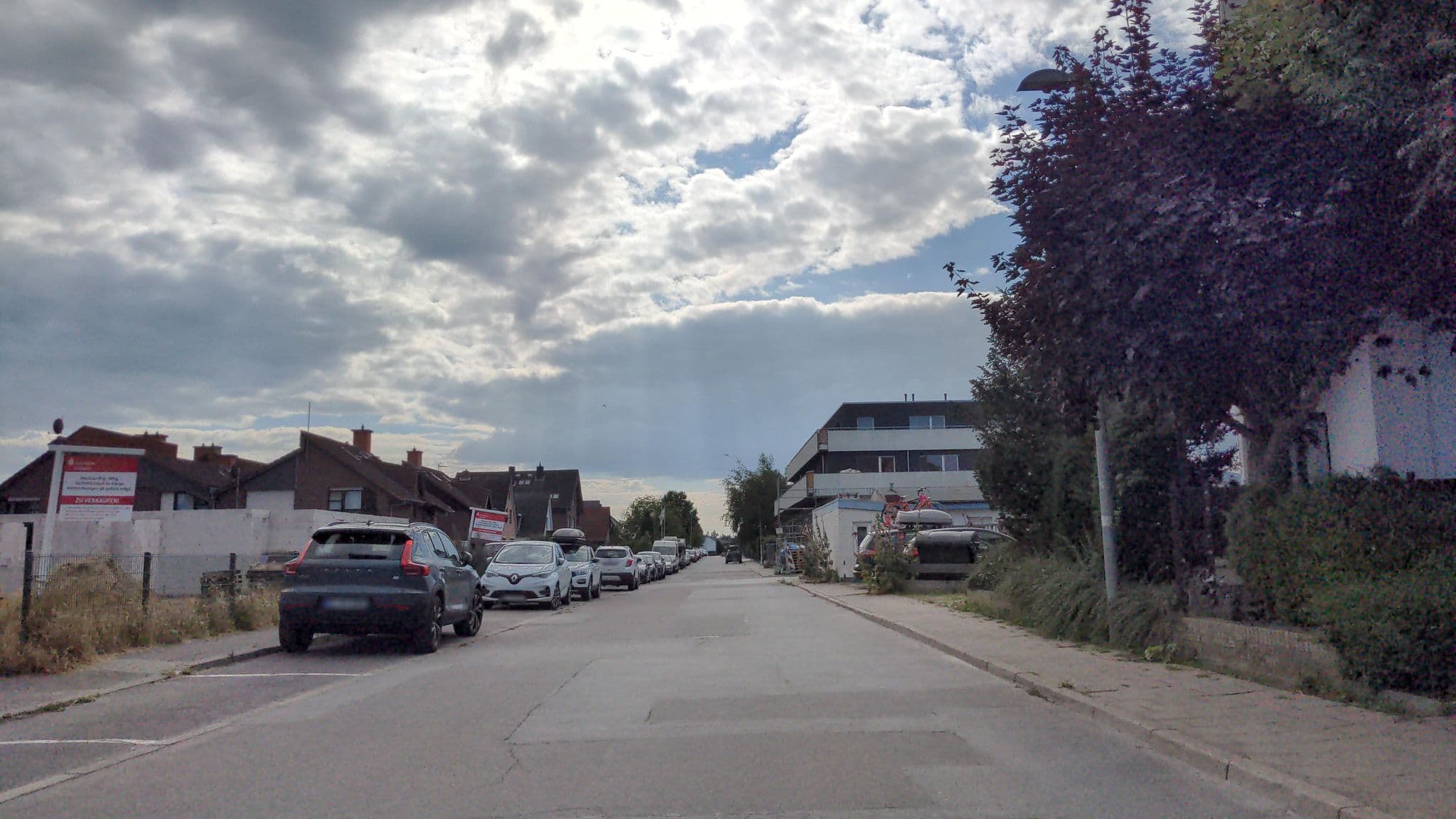Street view near Reinhold Plön Pension, Kellenhusen — © rasmustravemnd (CC BY-SA · Mapillary)