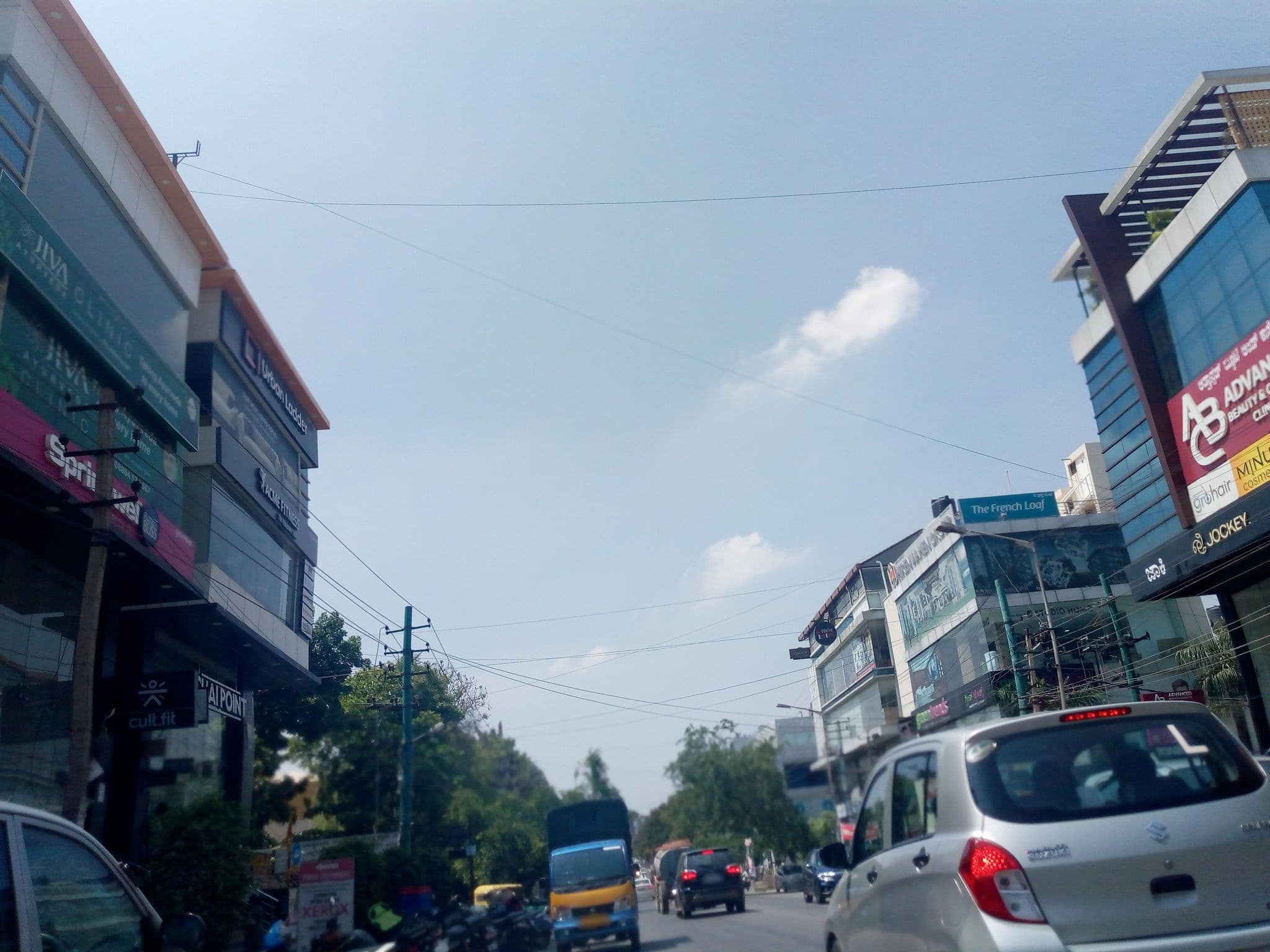 Street view near Fitofaga, Electronic City Phase I — © venkanna37 (CC BY-SA · Mapillary)