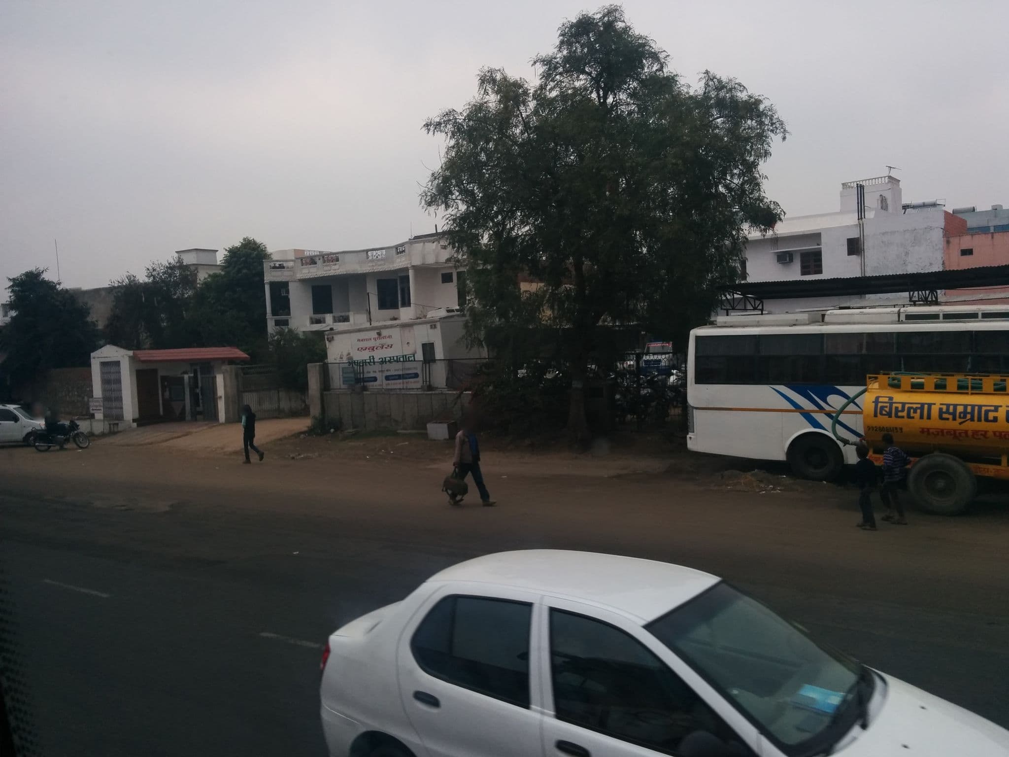 Street view near Hotel Prashant, Jaipur — © sashazykov (CC BY-SA · Mapillary)