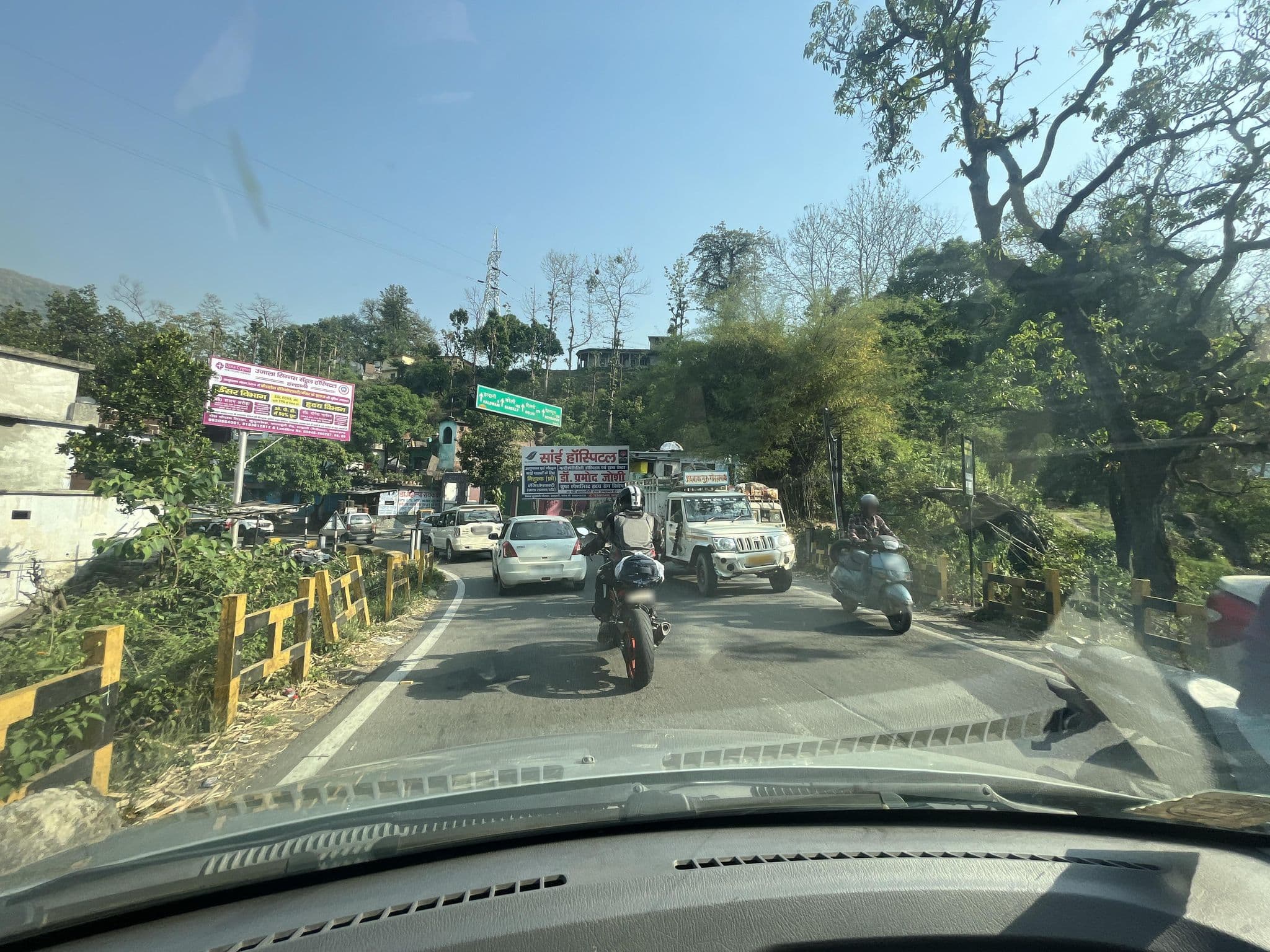 Street view near Nanak Hotel, Bhīm Tāl — © lakshyajeet (CC BY-SA · Mapillary)