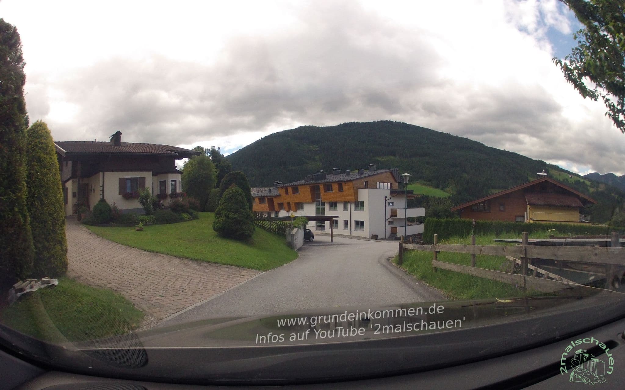 Street view near Haus Barbara, Eben im Pongau — © fahrradfahrer (CC BY-SA · Mapillary)