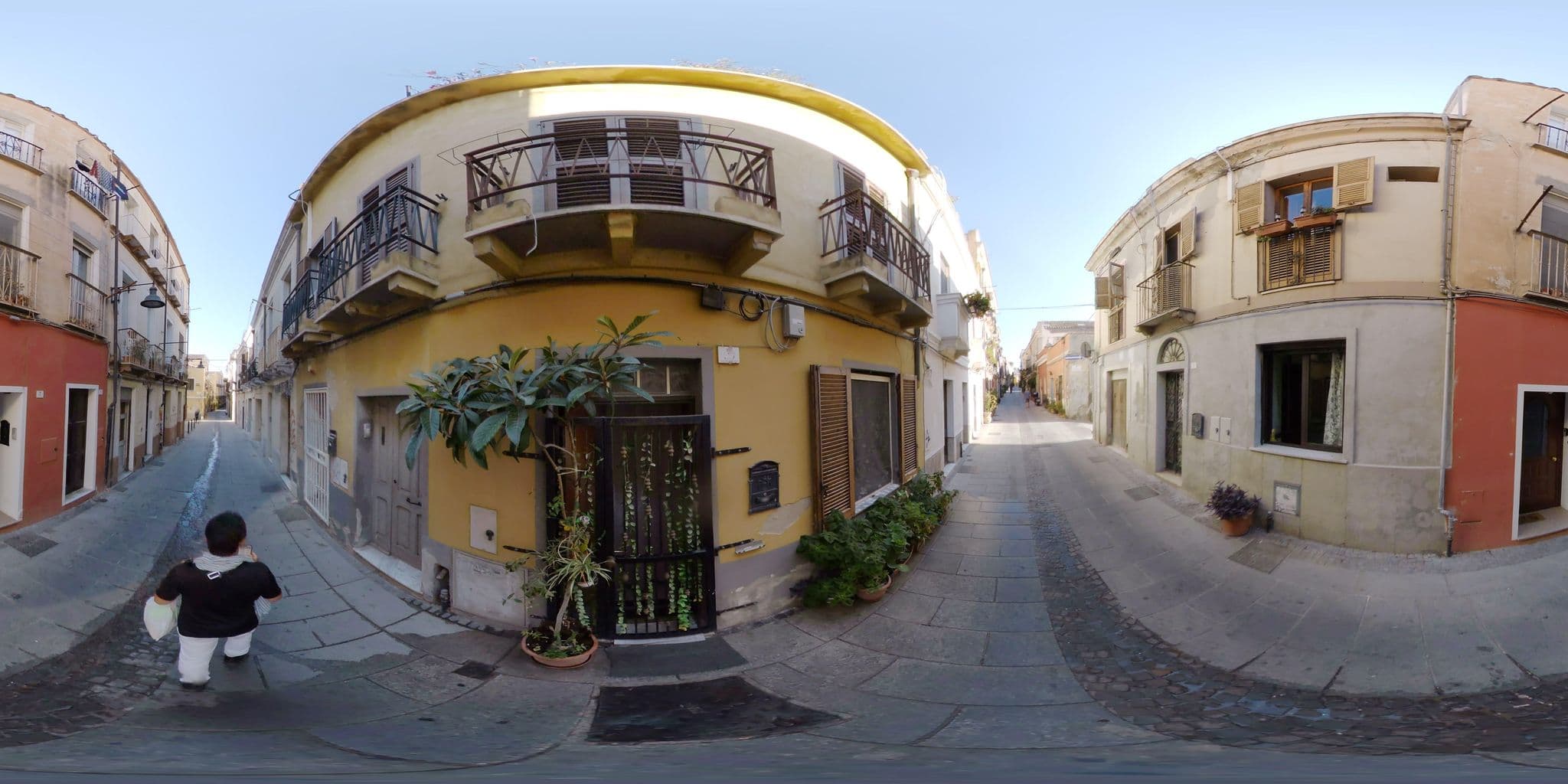 Street view near Casa Victoria, Cagliari — © mapconcierge (CC BY-SA · Mapillary)