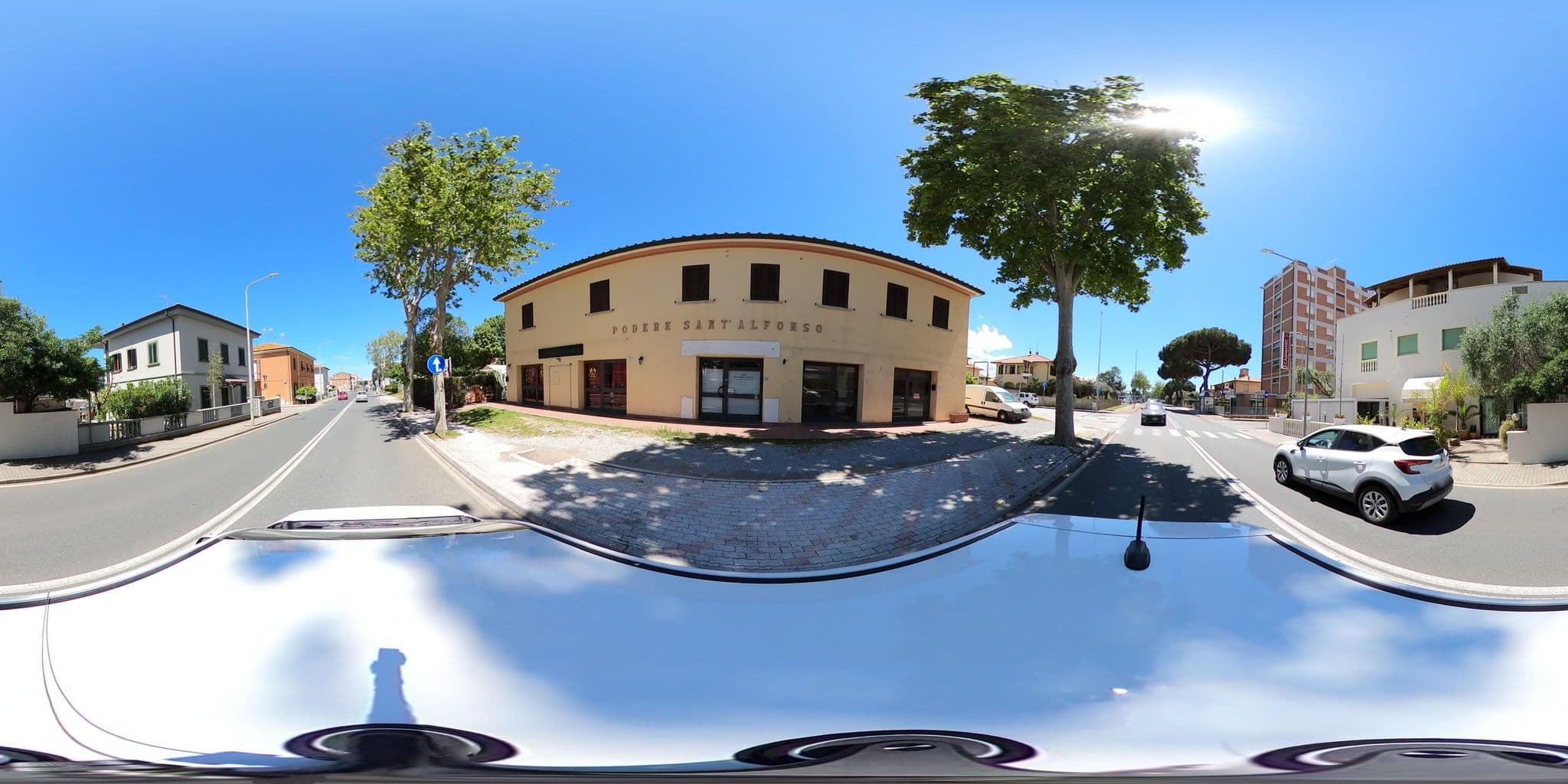Street view near Casamare Hotel, San Vincenzo — © momix (CC BY-SA · Mapillary)