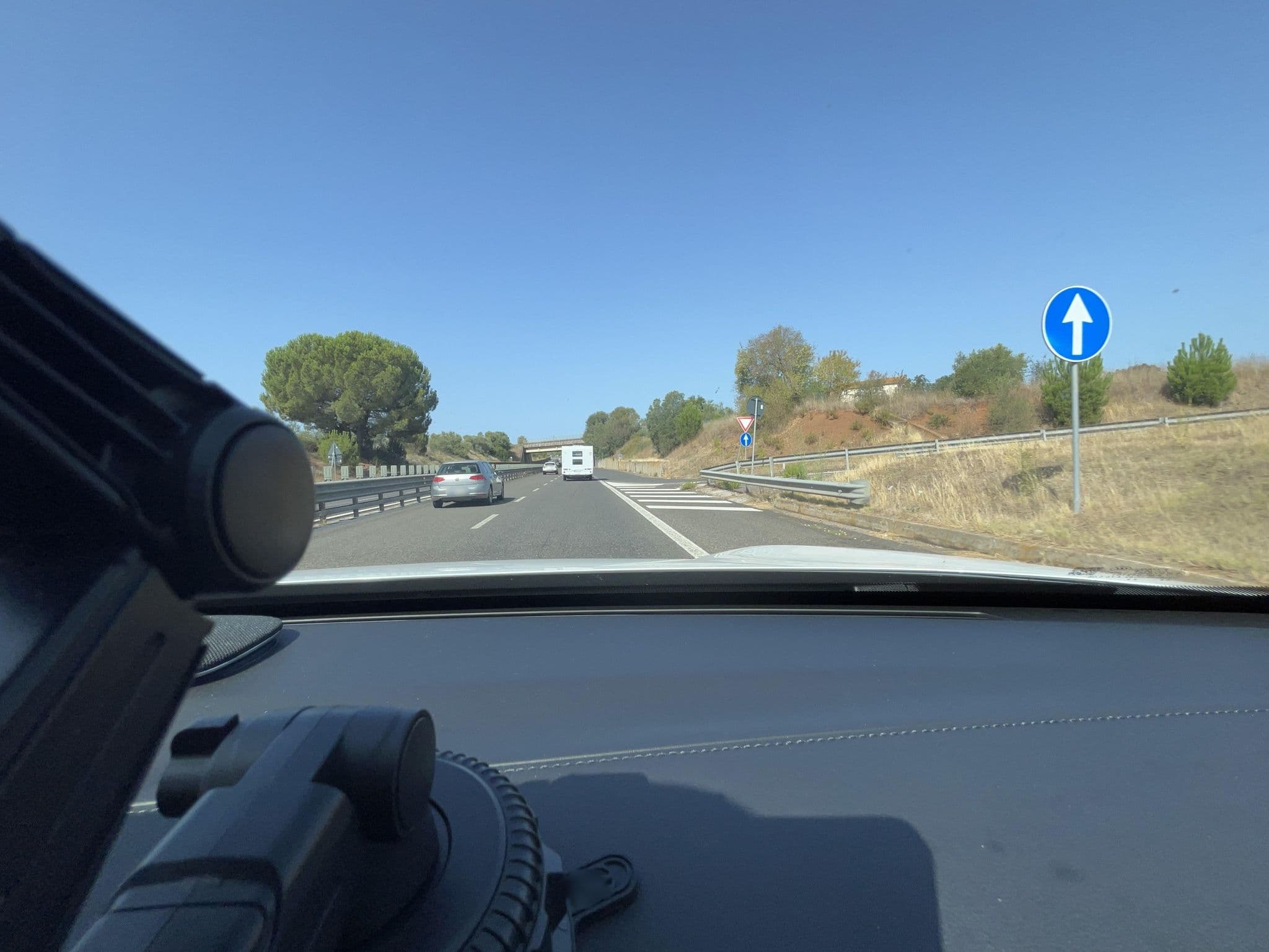 Street view near Le rose di Valmora, Scarlino Scalo — © lin_wang (CC BY-SA · Mapillary)