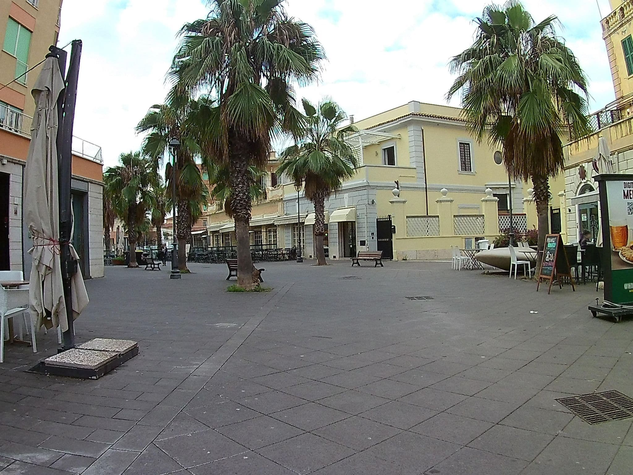 Street view near Appartamento Piazza Anco Marzio, Lido di Ostia — © giopac (CC BY-SA · Mapillary)
