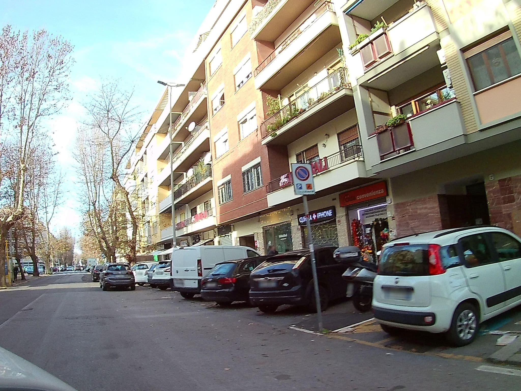 Street view near New Moon Luxury Apartment, Lido di Ostia — © giopac (CC BY-SA · Mapillary)