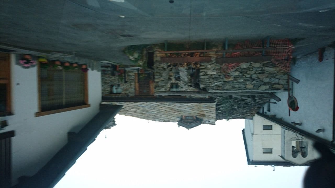 Street view near Albergo Hotel Des Alpes, Saint-Pierre — © voschix (CC BY-SA · Mapillary)