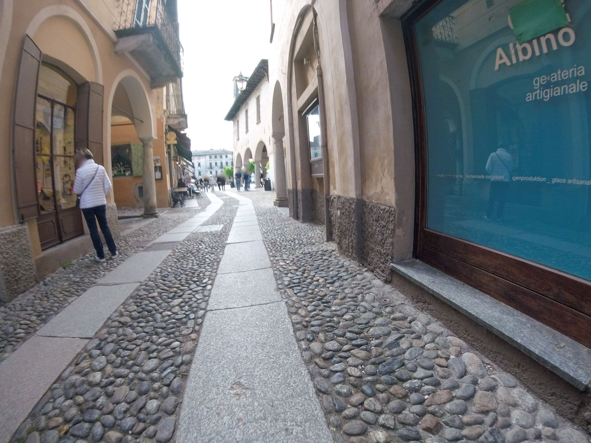 Street view near Ortaflats- Appartamenti Imbarcadero & Palazzotto, Pettenasco — © dave683 (CC BY-SA · Mapillary)